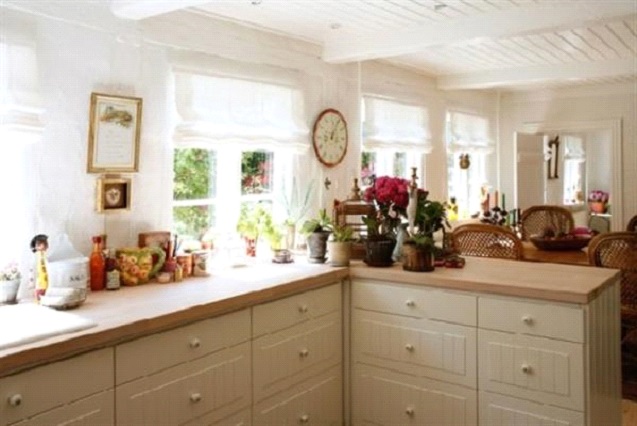 Classical Kitchen Decor